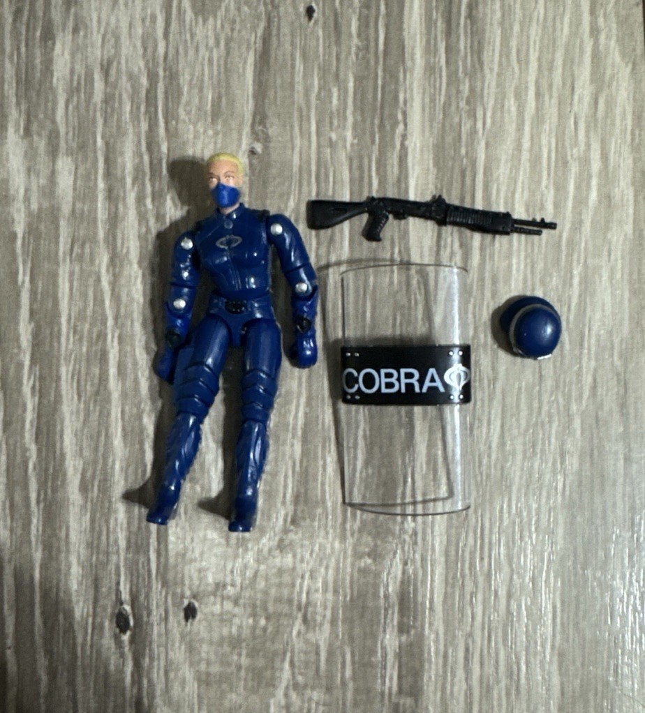 GI Joe Femmina Cobra Trooper (Black Major?) 