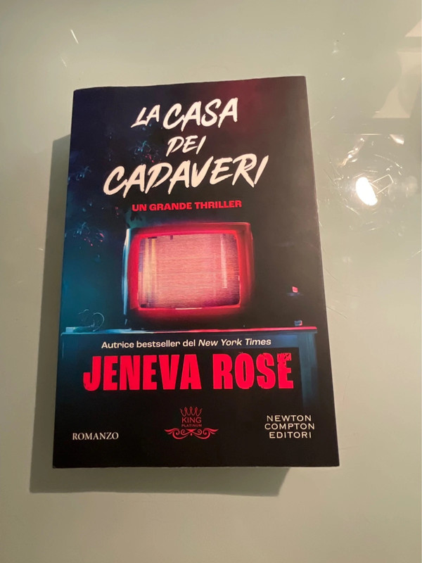 Libro “La casa dei cadaveri” di Jeneva Rose