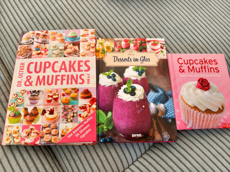 3 Cupcakes und Dessert Kochbücher