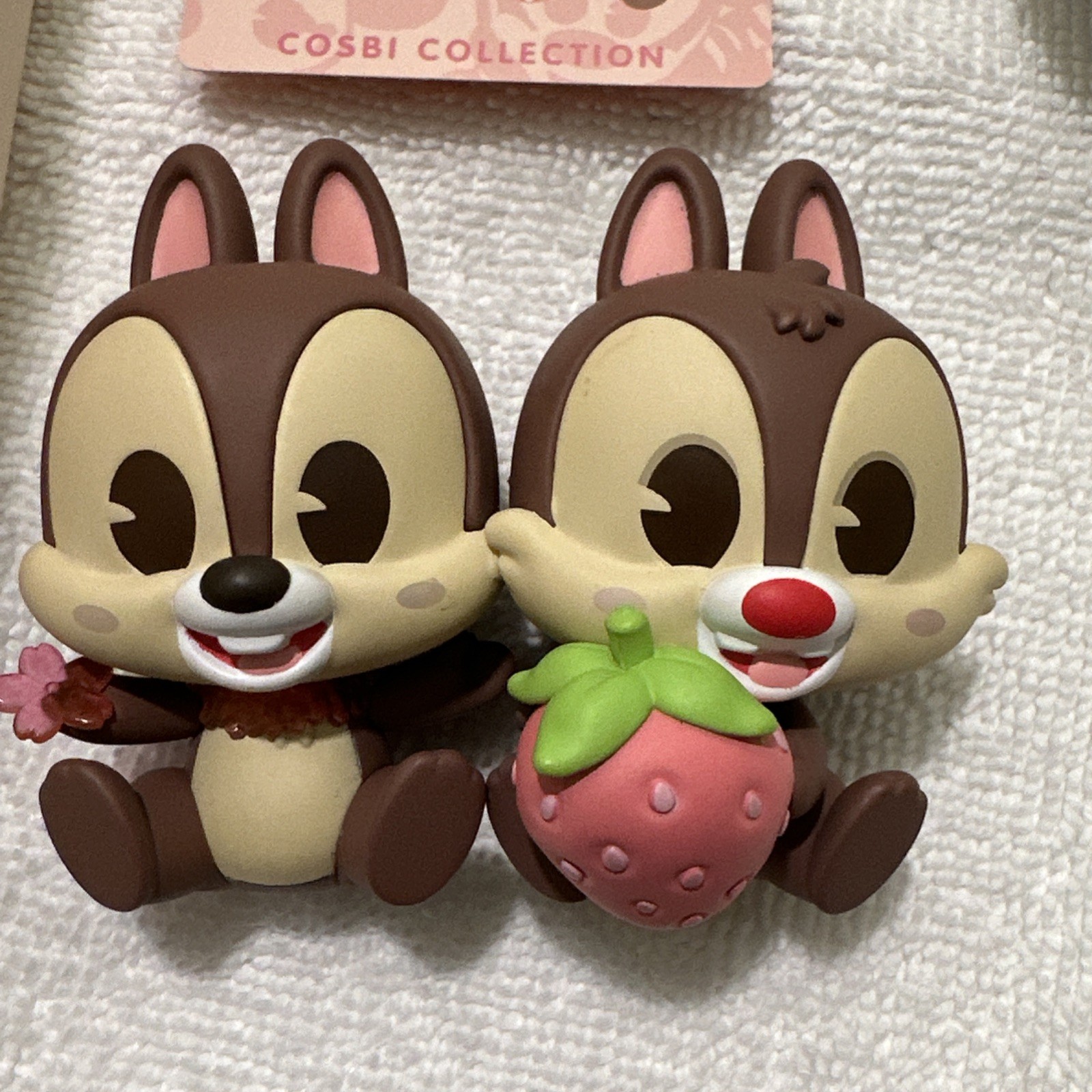 Disney Hot Toys Cosbi Topolino e Amici Serie Fiori di Ciliegio Figura CHIP 'N DALE