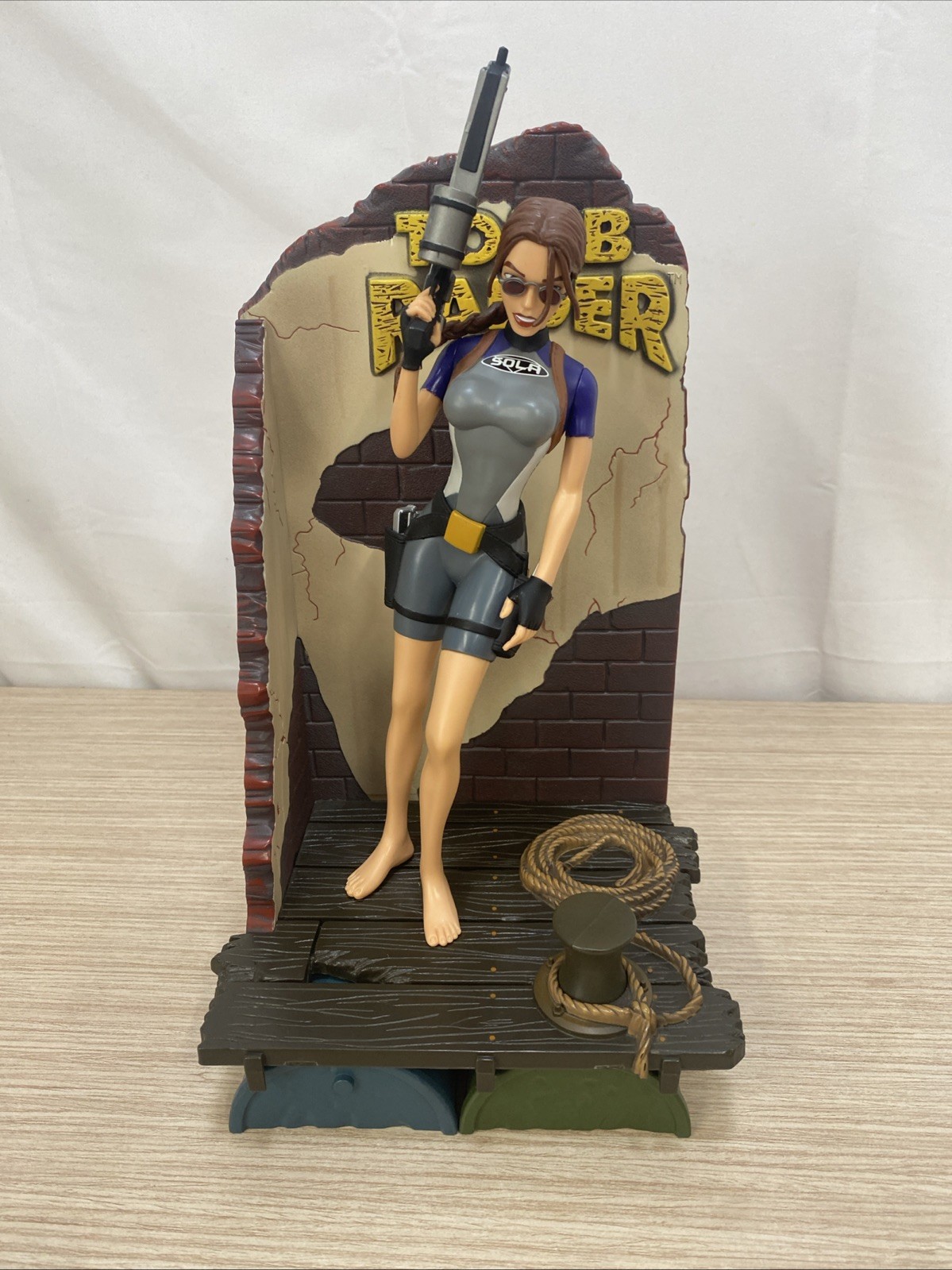Statua Lara Croft Tomb Raider WetSuit Playmates action figure vintage 1998
