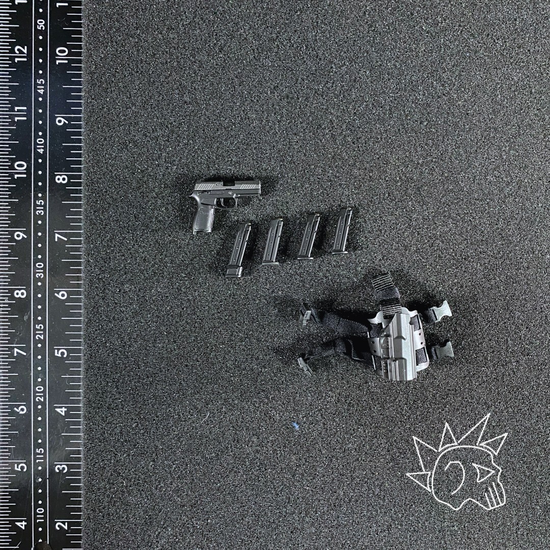 Pistola P320 scala 1/6 + fondina set accessori action figure personalizzati - GA1010S