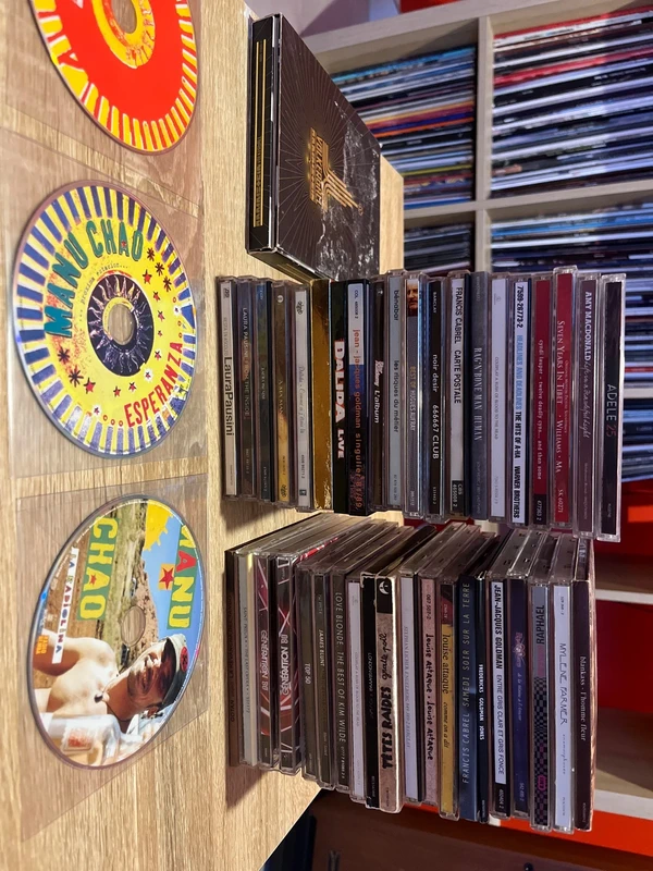 Très beau lot de 37 cds