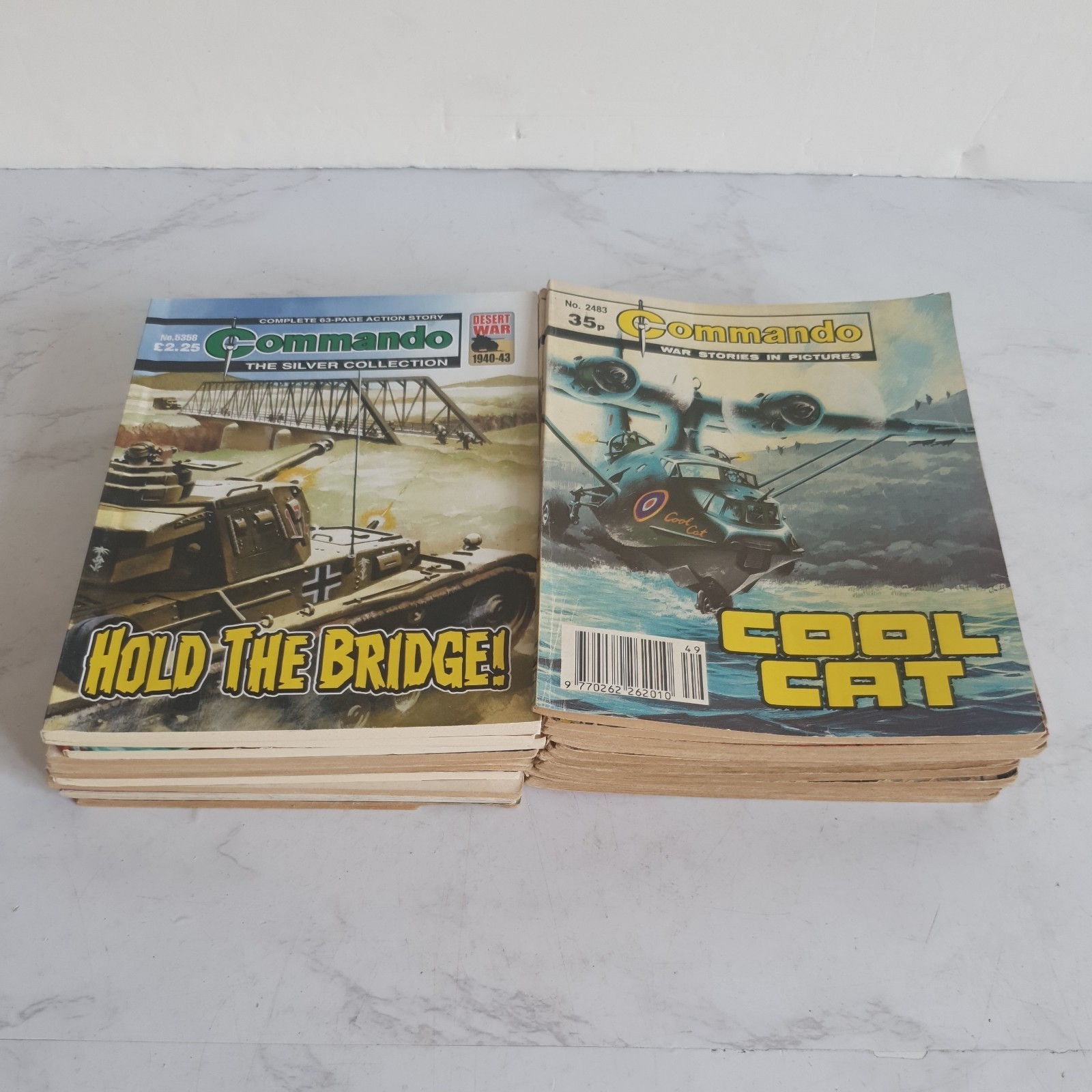 20x Job Lot 15 Vintage & 5 Newer COMMANDO Comics Book Mixed Numbers