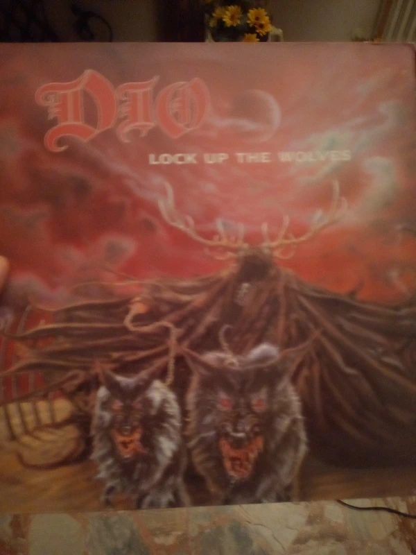 Dio 'lock up the wolves' lp vertigo