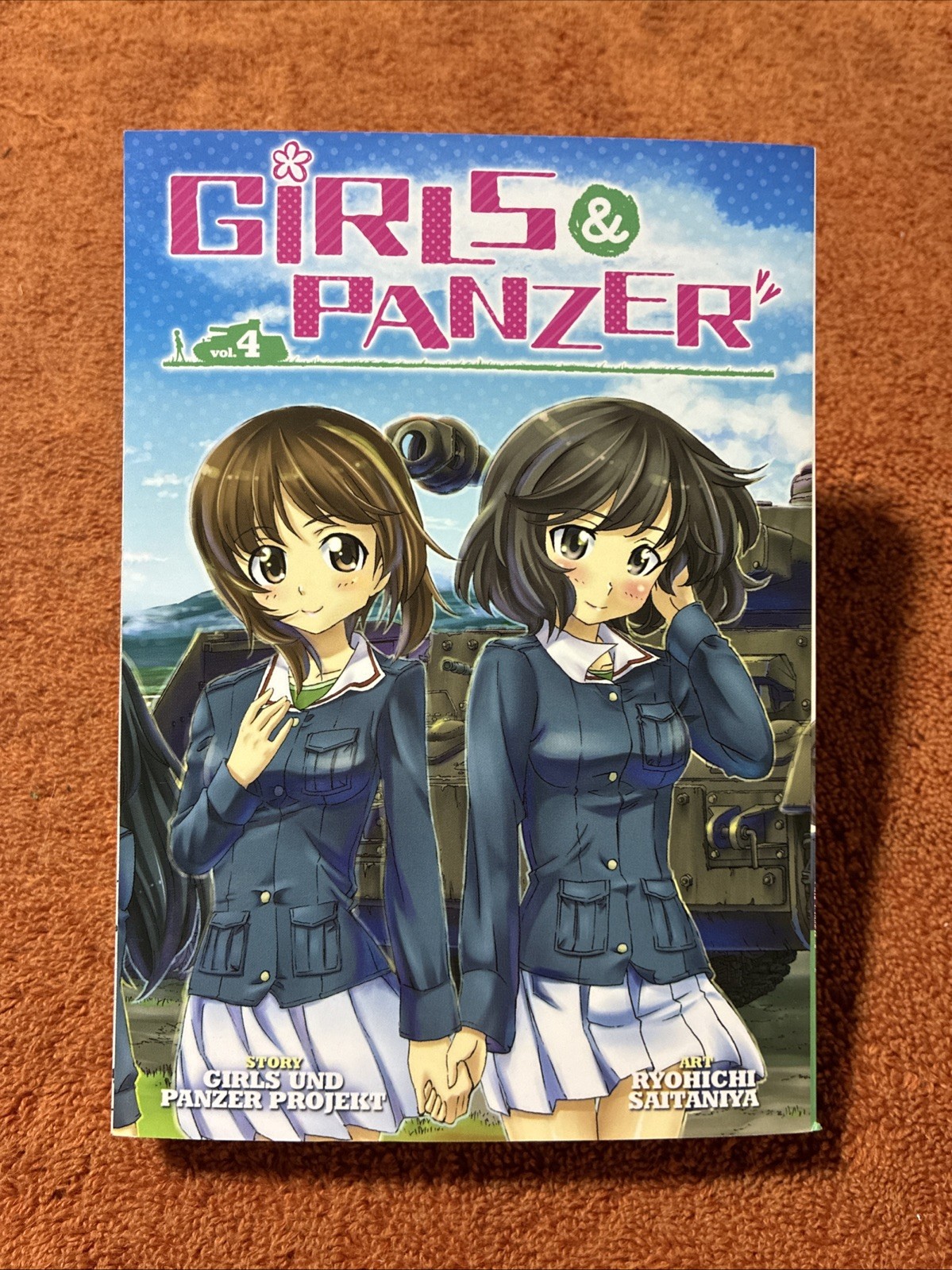 Girls & Panzer #4 Edizione Inglese Seven Seas Entertainment 2014 (1° Stampa)