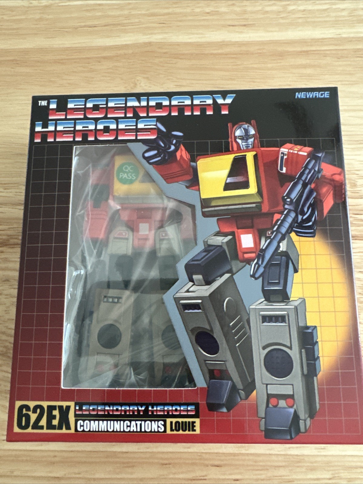 Newage NA H62EX Communications Louie Legendary Heroes G1 Blaster Espulsione Riavvolgimento