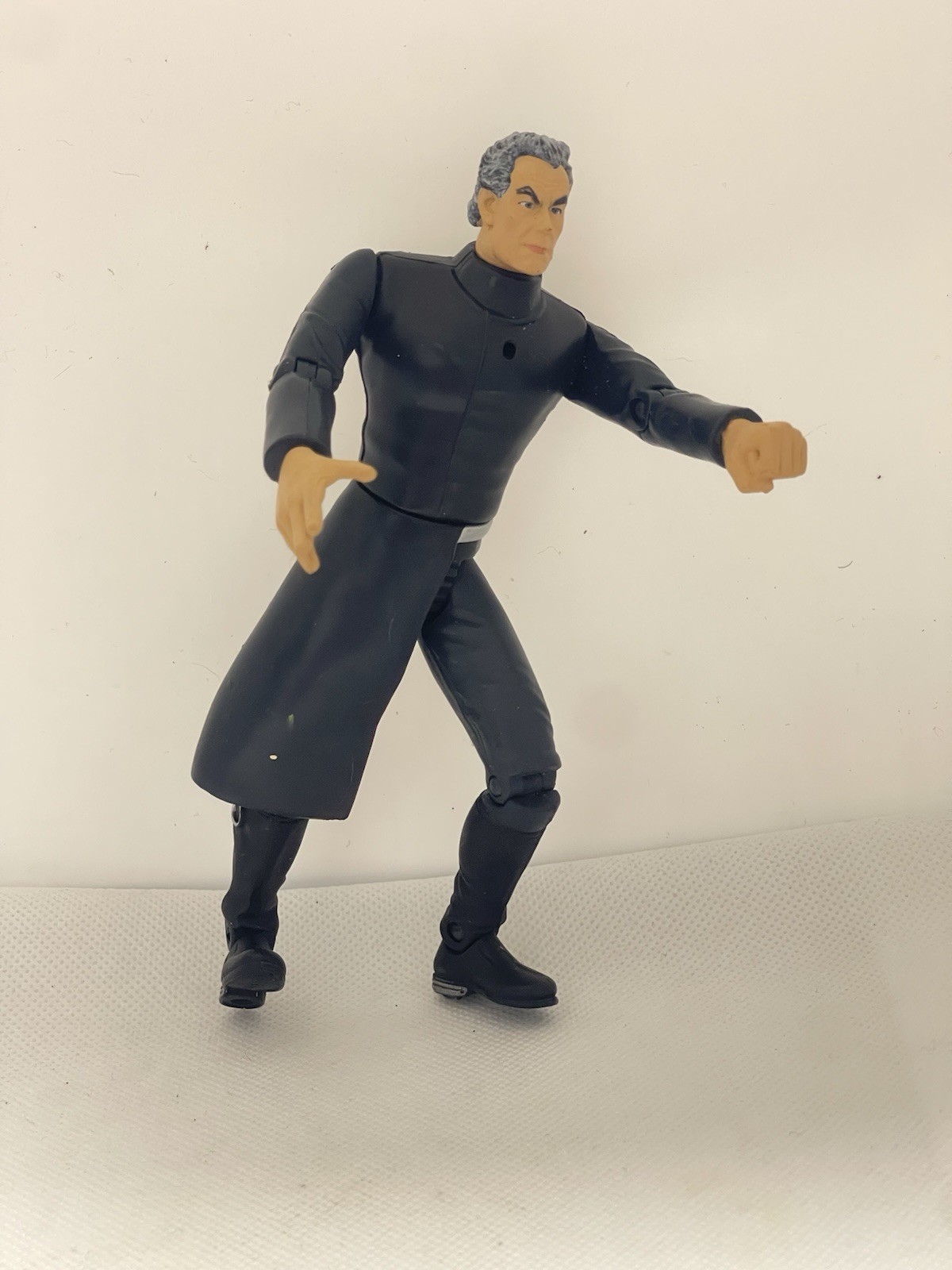 2000 Toybiz Marvel X-Men the Movie Ian McKellen as MAGNETO Action Figure