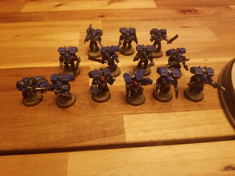 13 space marines d'assaut