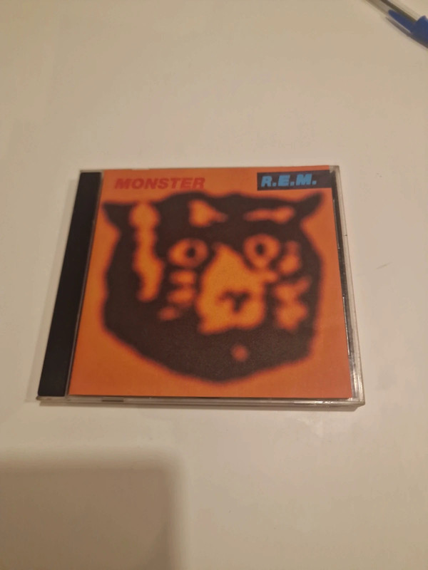 Cd REM - Monster