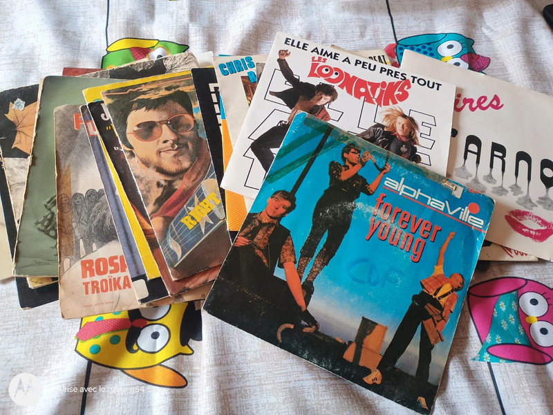 Lot de 25 vinyles 45T