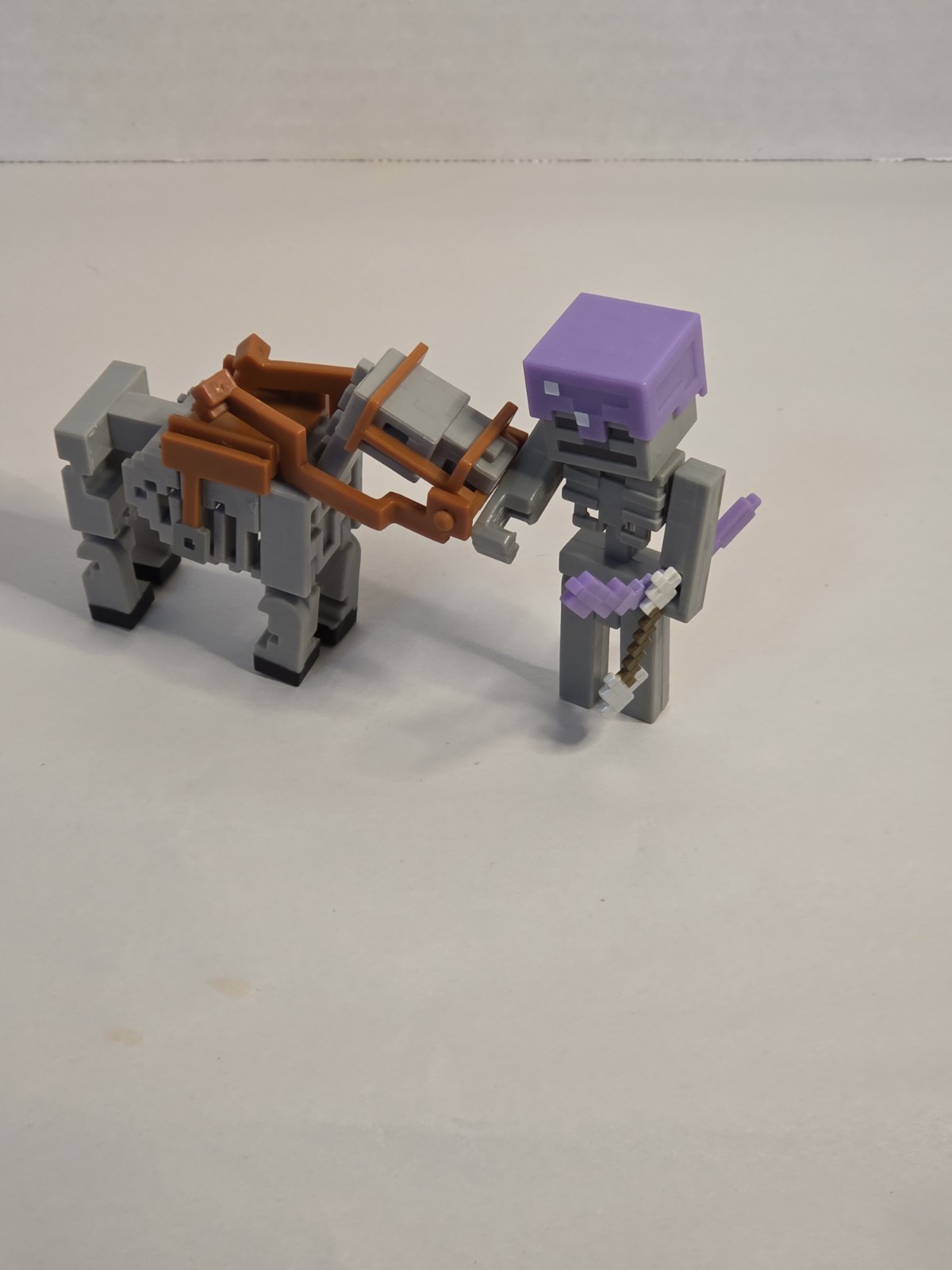 Minecraft SKELETON AND TRAP HORSE 3.25-inch Action Figure 2 Peice With Bow
