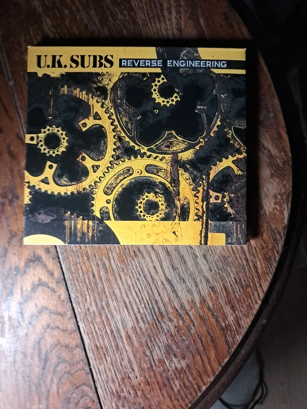 Cd de Uk Subs / Reverse engineering.