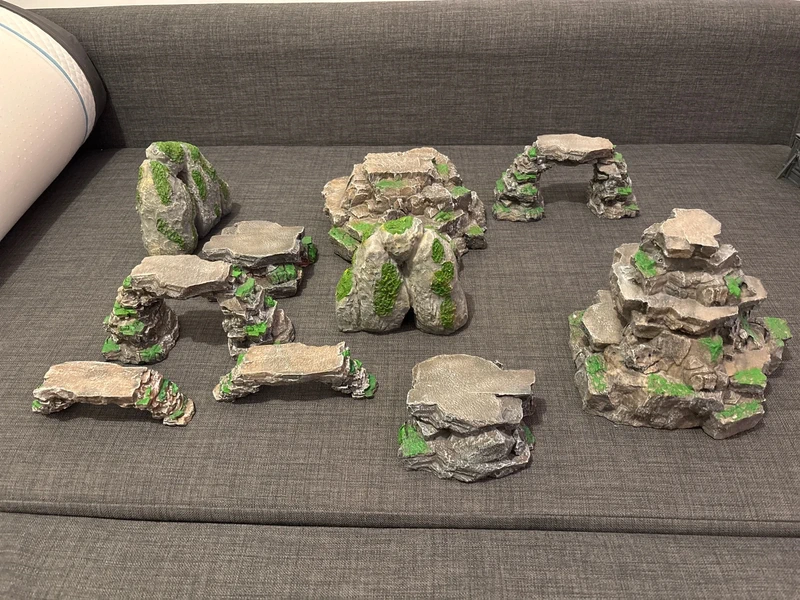 Lot de 10 décors en résine prépeints