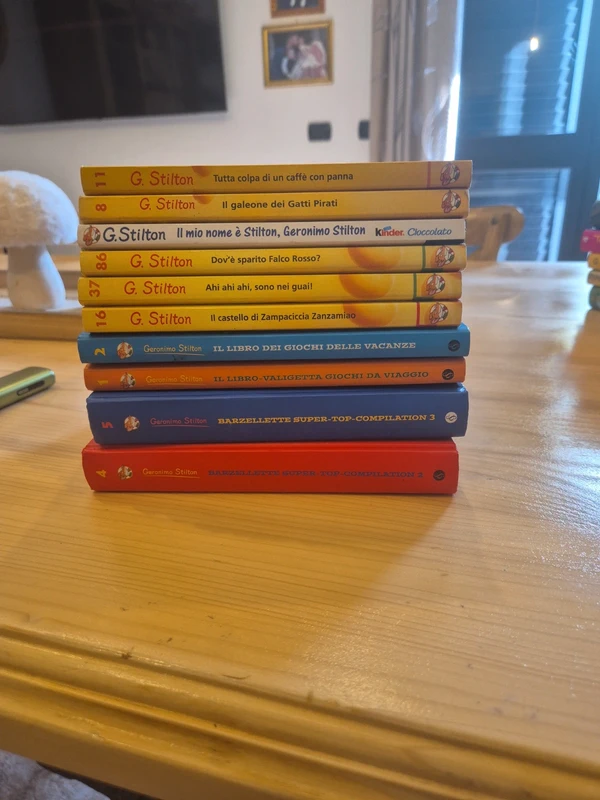 Lotto 10 Libri Geronimo Stilton - Storie, Giochi e Barzellette