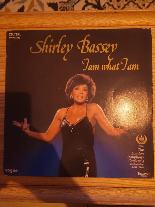 Shirley Bassey - I am what I am