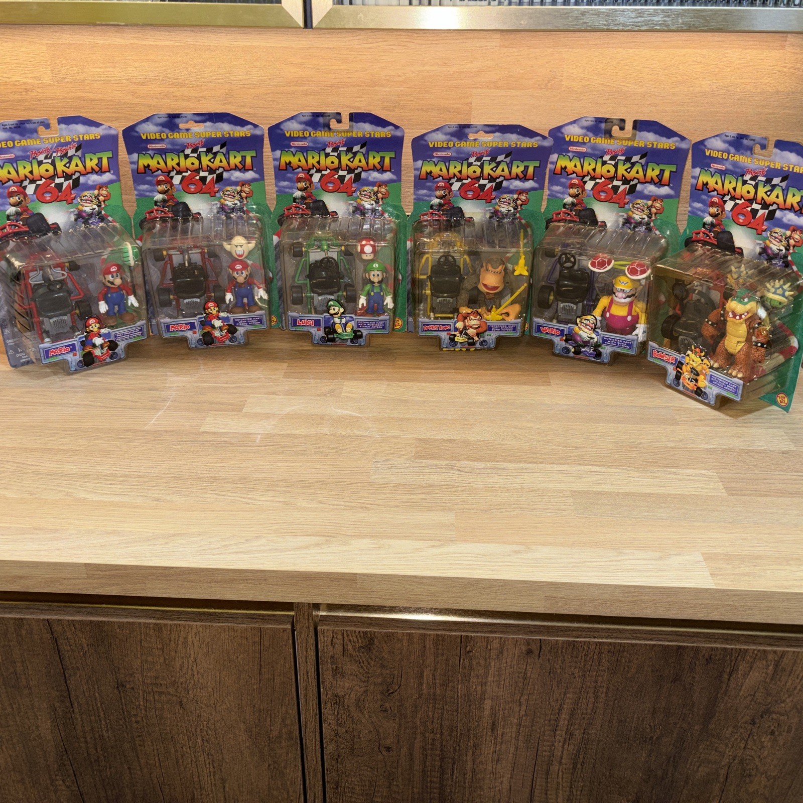 Super Mario Kart 64 Action Figures Nintendo 1999 VERY RARE Toybiz x6 Video Games