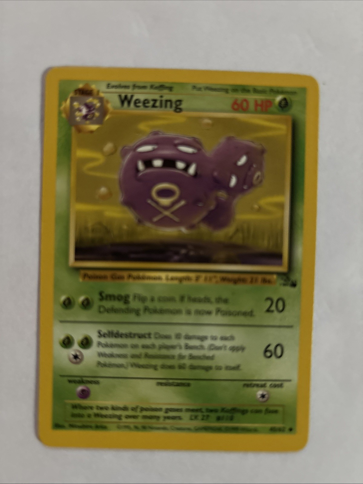 Weezing 45/62 Fossil Regular