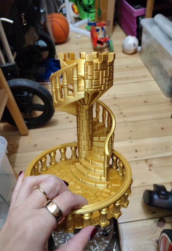 Würfelturm Dicetower DnD gold