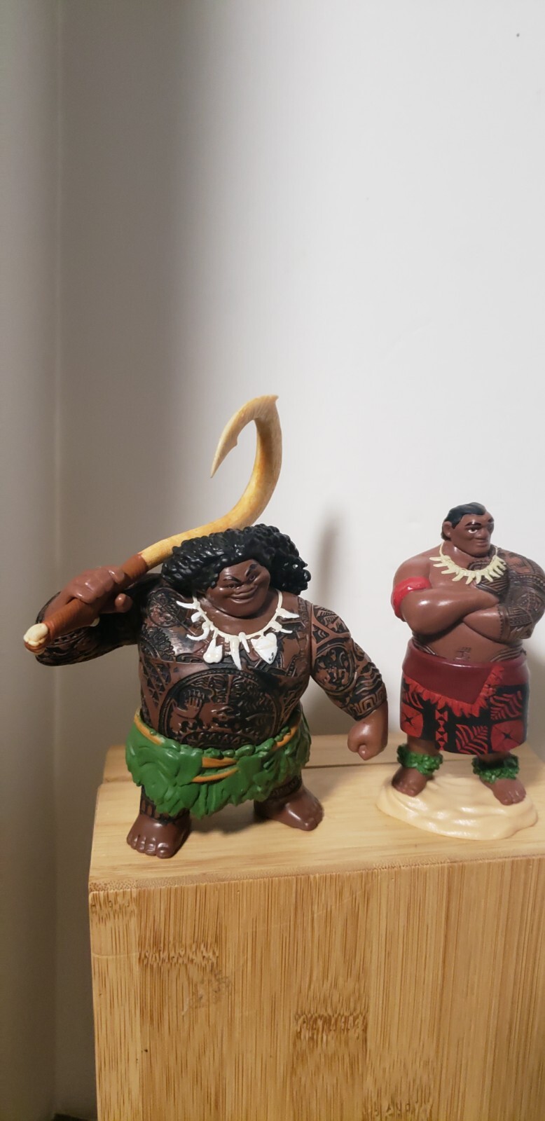 DISNEY JAKKS Moana Maui Demigod Modellino PVC Figurina 4,25" e Capo Tui