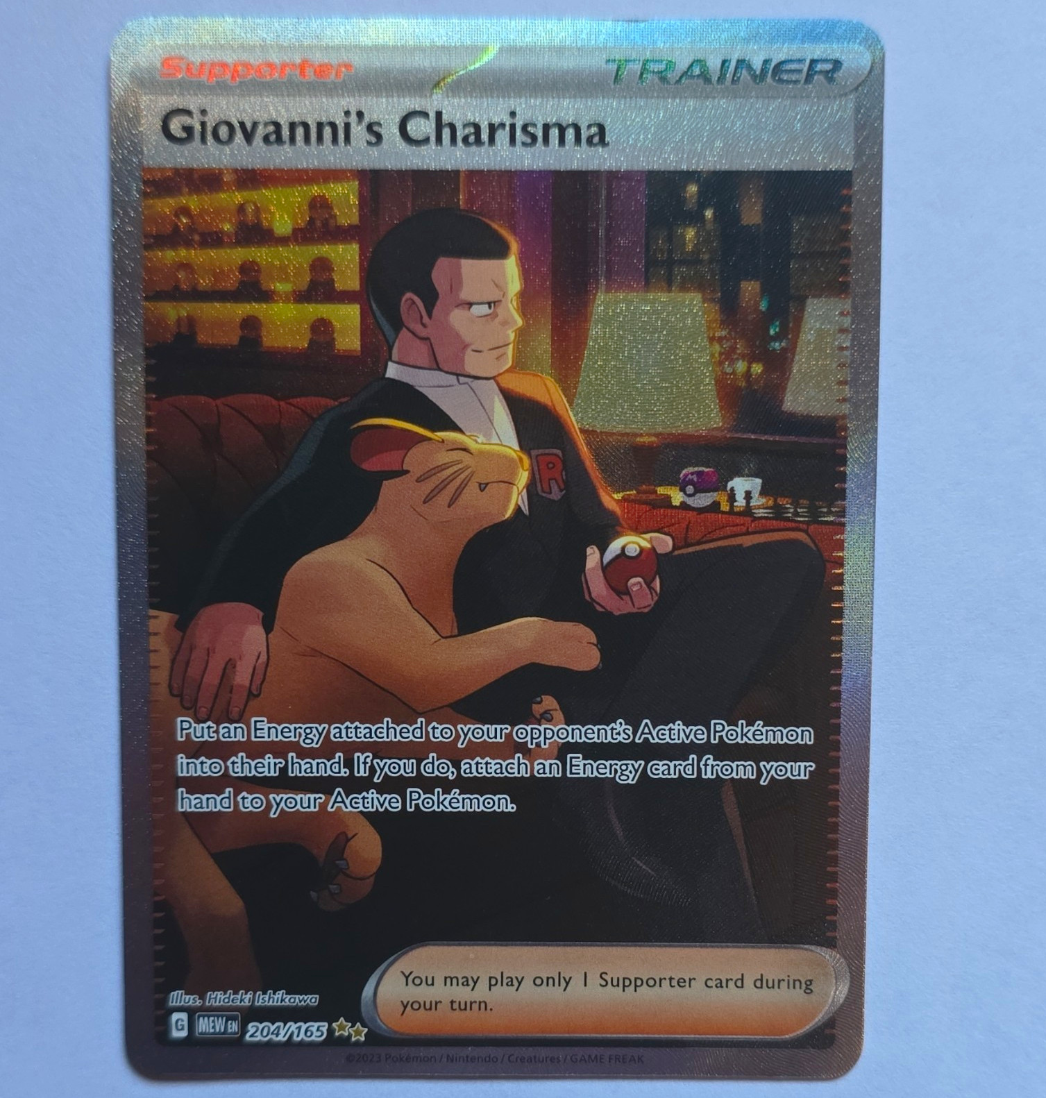 Pokémon TCG Giovanni's Charisma 204/165 SV 151 SIR Full Art Holo Eng