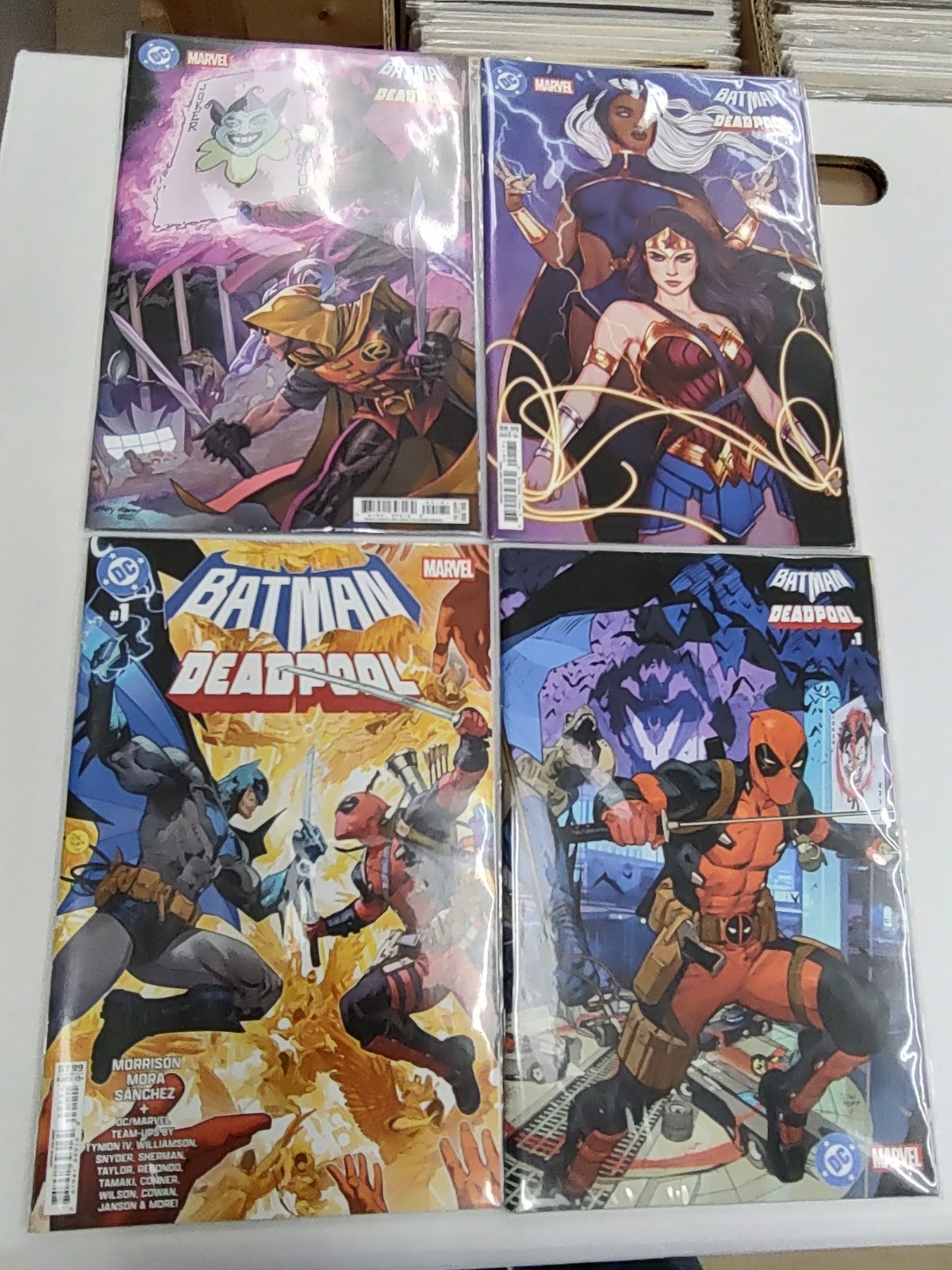 SET 8 COPERTINE ASSORTITE BATMAN/DEADPOOL#1(2026)~MORRISON~MORA~CONNOR~DC/MARVEL!