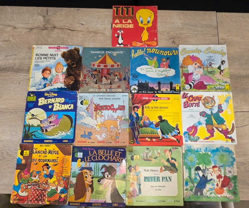 Lot 13 livres-disques 45T vintage – Disney, Candy, Titi, Nounours (Neufs & Usagés)
