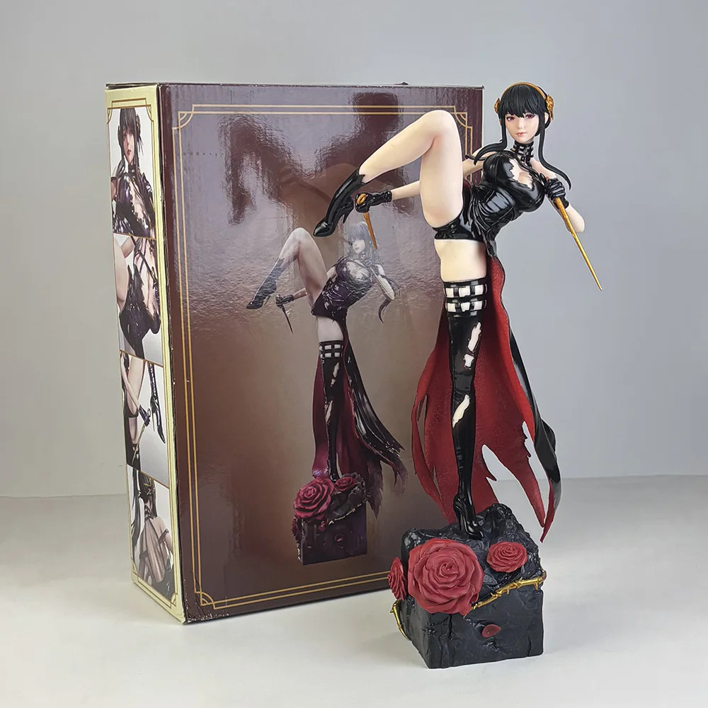 Yor Forger 32cm Anime PVC Action Figure Spy Family Battle Giocattolo Nuovo da Collezione