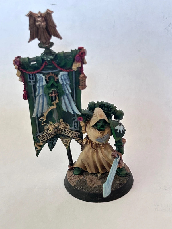 Stendardiere Dark Angels in resina originale GW