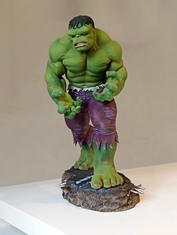 Statua di Hulk