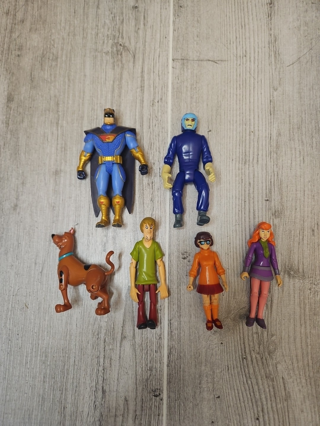 Scooby Doo Figure Bundle X 6, Scooby, Shaggy, Velma, Daphne, Blue Falcon, Racer
