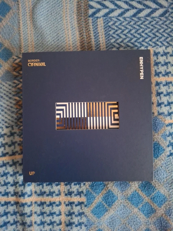 Album kpop Enhypen Border: Carnival