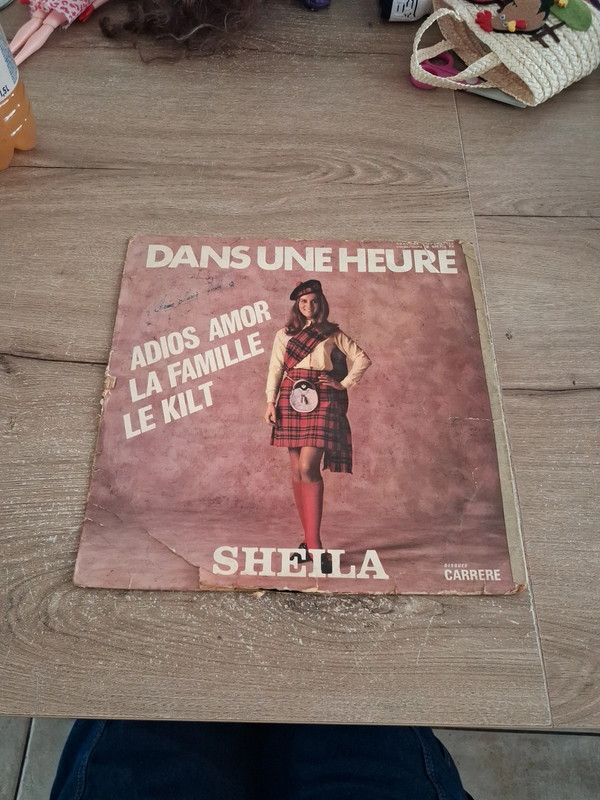 Vinyle Sheila dans une heure
