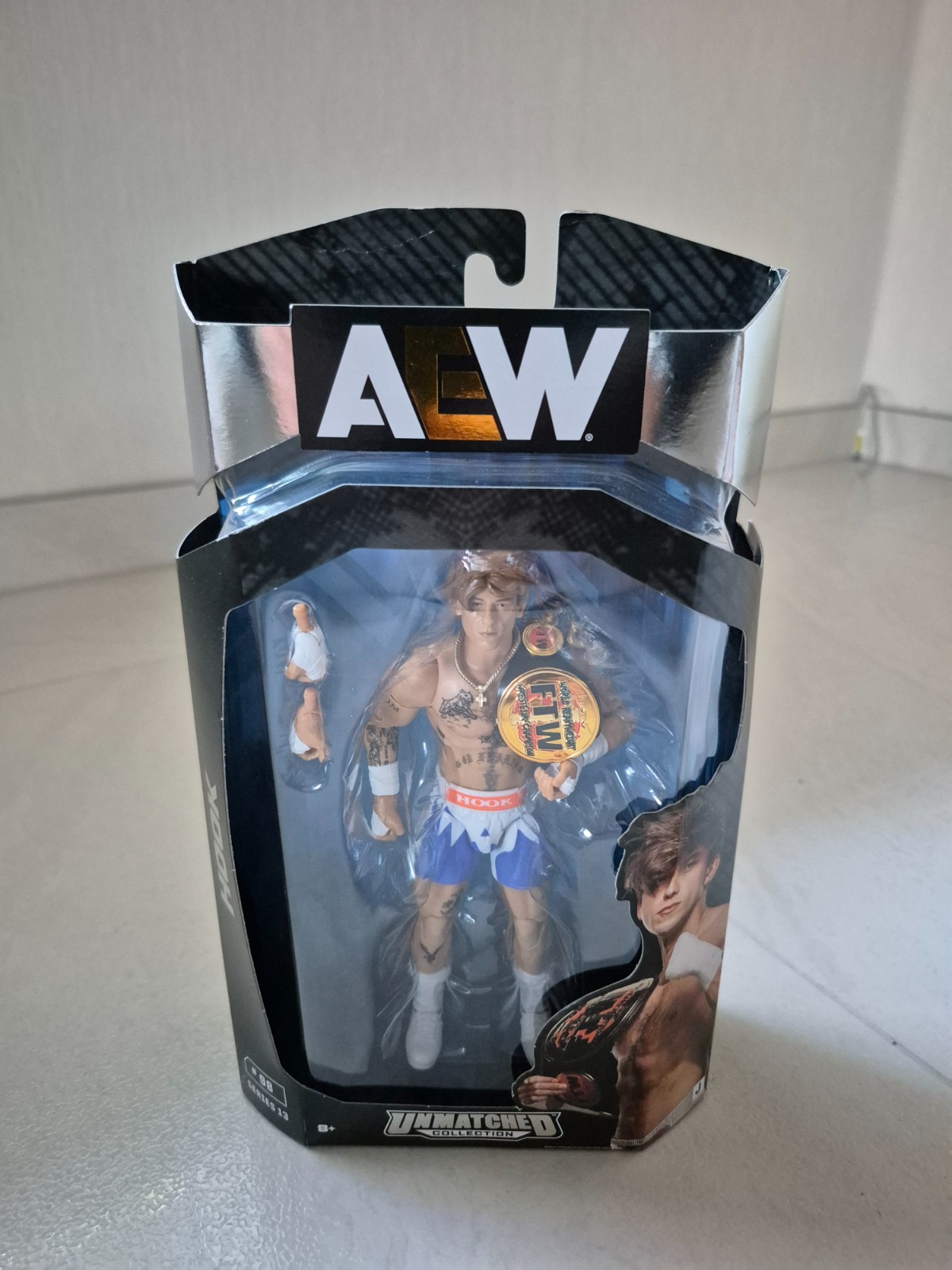 Aew/WWE Jazwares Unmatched 13 Hook con titolo FTW nuovo imballo originale
