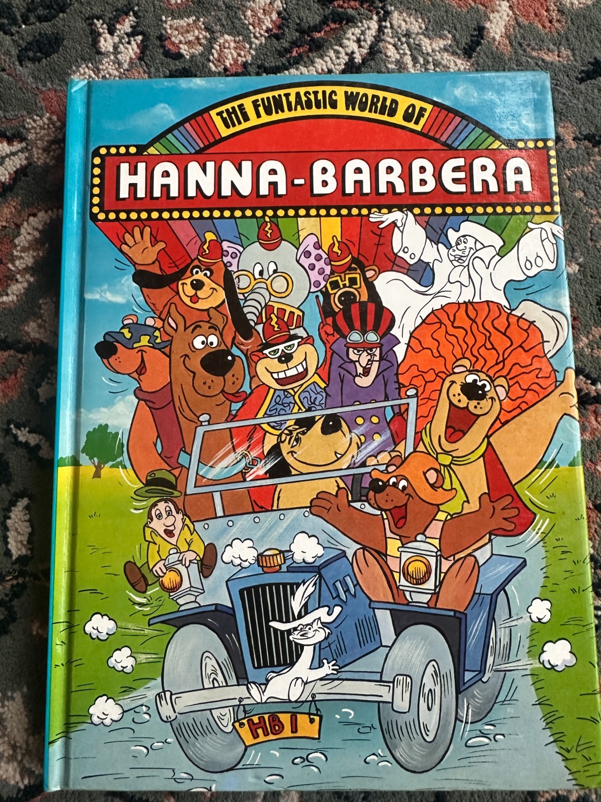Funtastic Hanna Barbera Hardback Book  -RARE in excellent condition