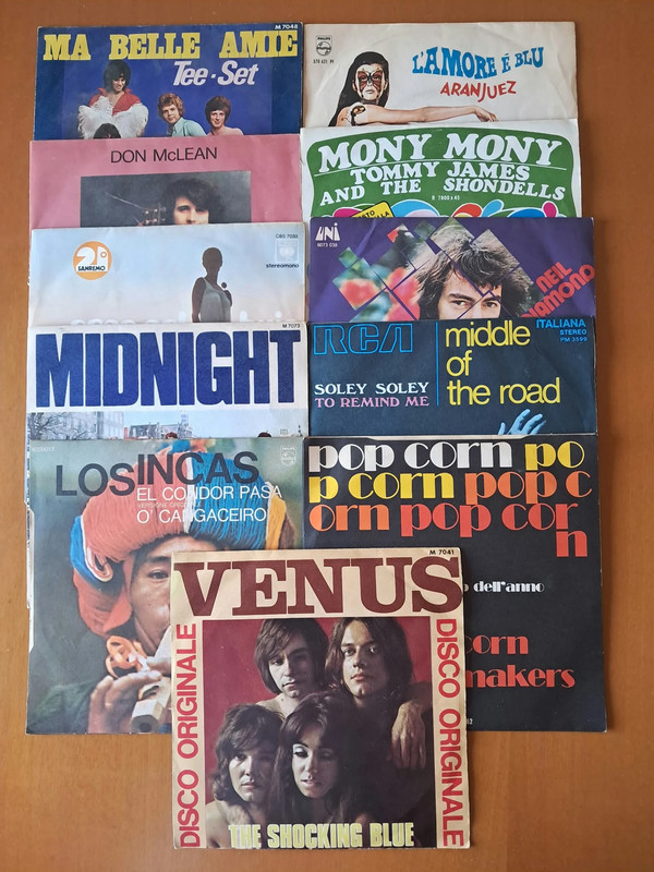 11  45rpm originali stranieri anni 60