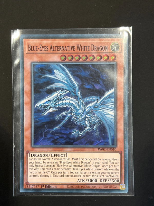 Blue eyes alternative white dragon