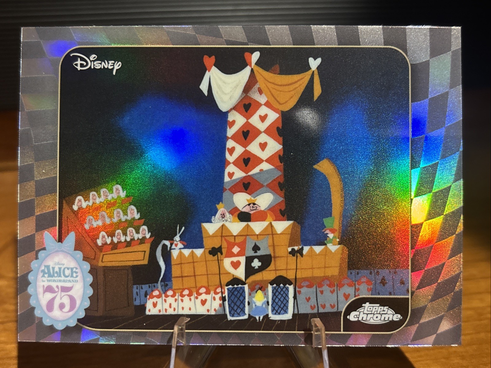 Topps 2025 Topps Chrome Disney Alice nel Paese delle Meraviglie 75 AW-5 Inserto Concept Art