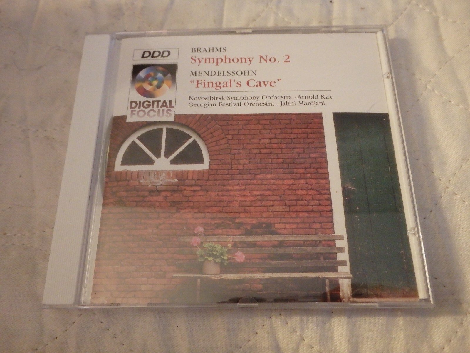 BRAHMS SYMPHONY NO. 2 MENDELSSOHN FINGAL'S CAVE DIGITAL FOCUS SONY MUSIC 1996