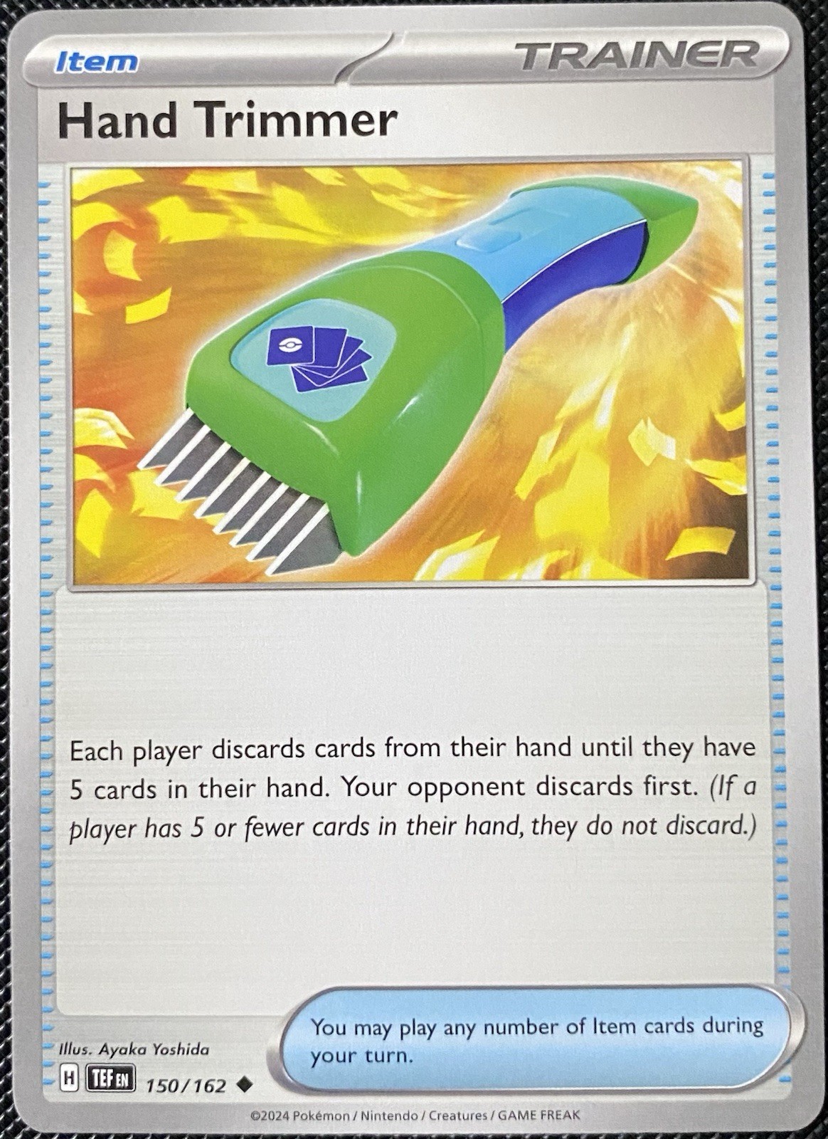 Hand Trimmer 150/162 SV05: Temporal Forces Regular NM Pokémon