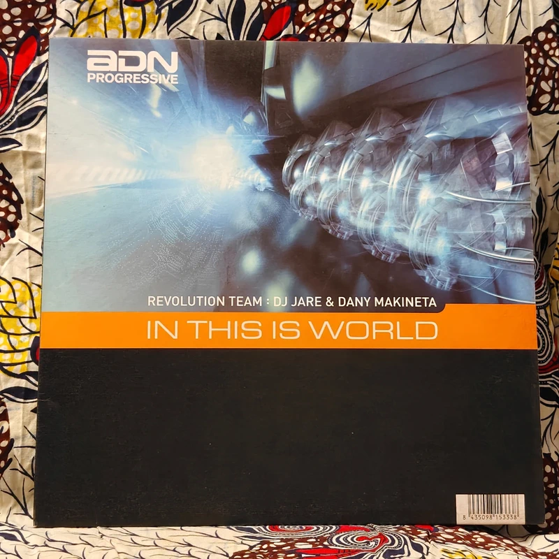 Revolution Team – In This World (Euro House · 2003)