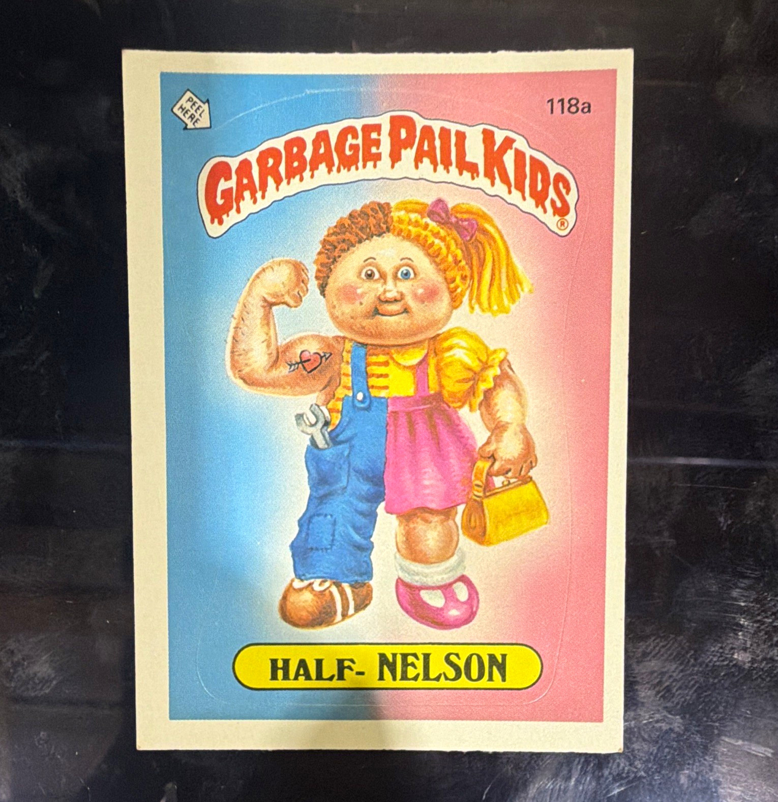 Topps Garbage Pail Kids 1986 Series 5 #118a Half-Nelson Kid Sister Card
