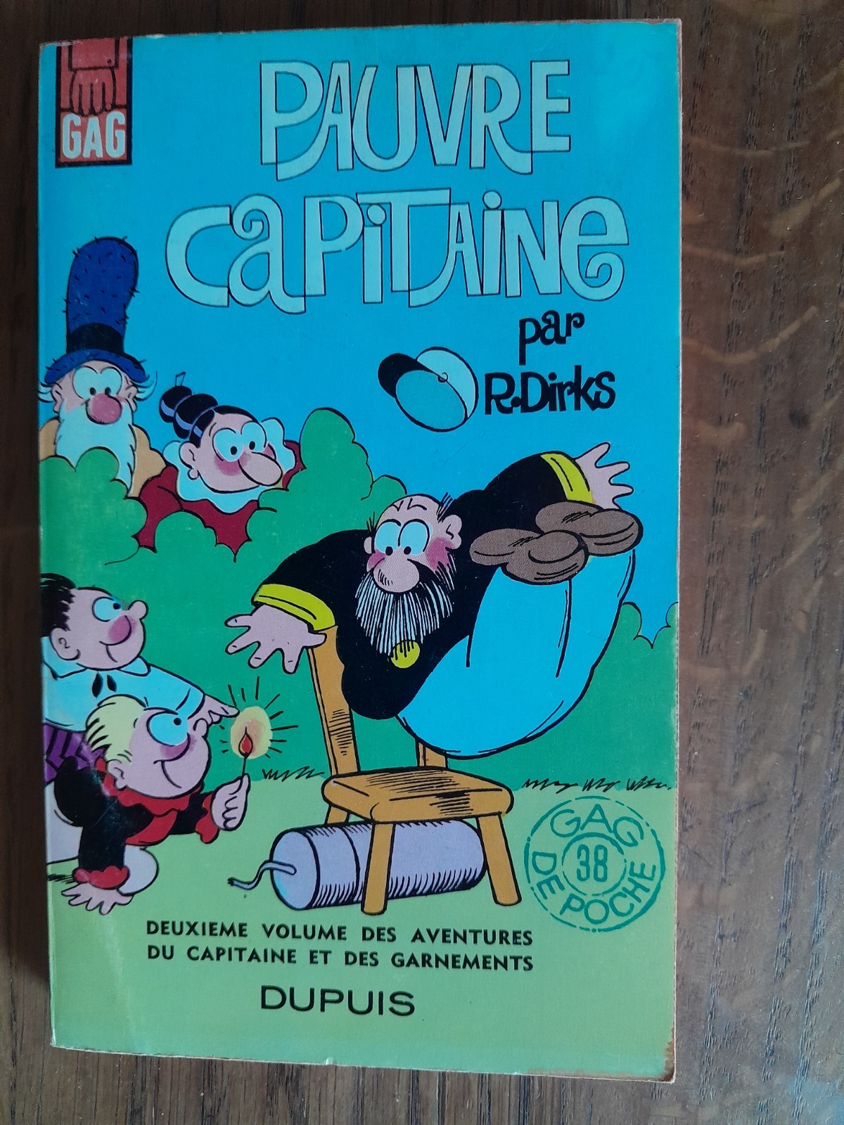 PAUVRE CAPITAINE   PIM PAM POUM    N°38    GAG DE POCHE   DUPUIS   1966   TBE