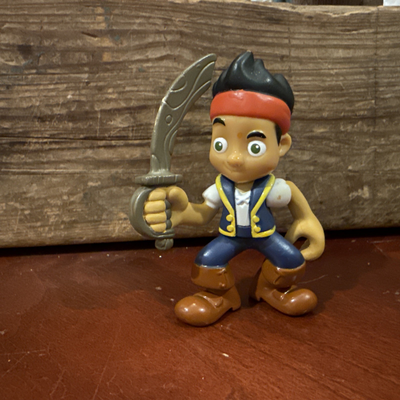3" Jake and The Neverland Pirates w/ Sword Disney Mattel  Action Figure