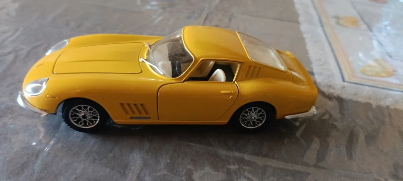 Modellino Ferrari 275 GTB4
