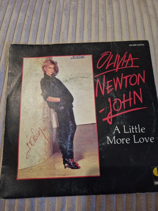 45T olivia newton john a little more love