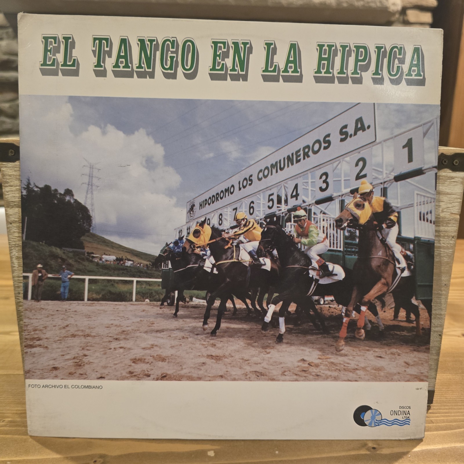 RARE En Tango En La Hipica (1996) Columbia Import Vinyl LP VG+ Limited to 500