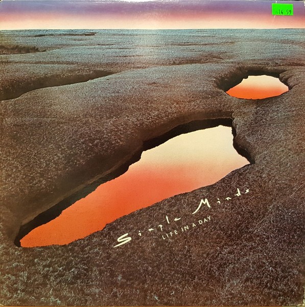 LP SIMPLE MINDS Life In A Day VM2243 Virgin CANADA