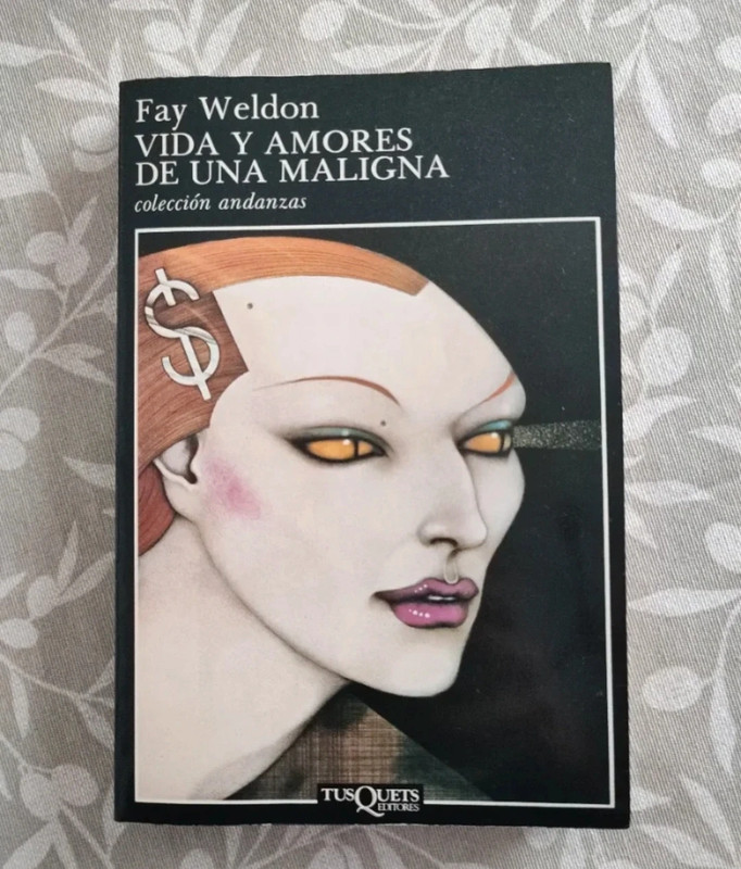 Fay Weldon: Vida de una maligna