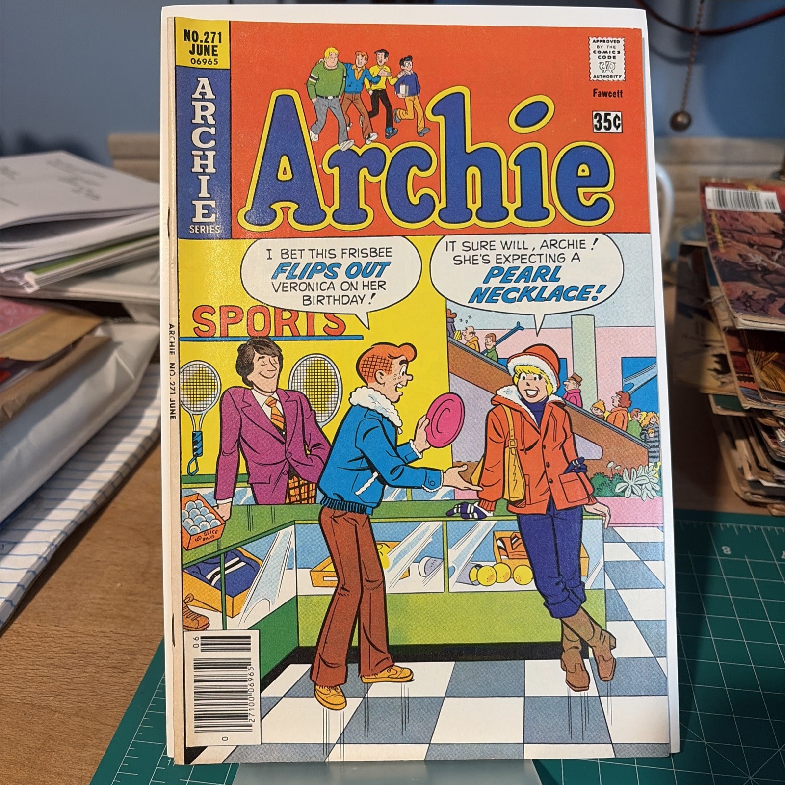 Archie #271 1978 Pearl Necklace Innuendo Cover Mid Grade DISPLAYS NICELY